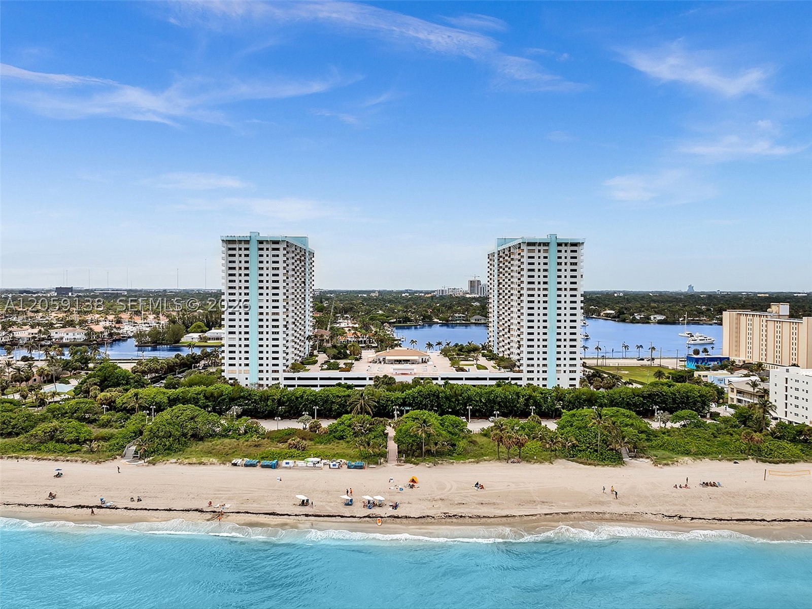 SUMMIT CONDO - Residential