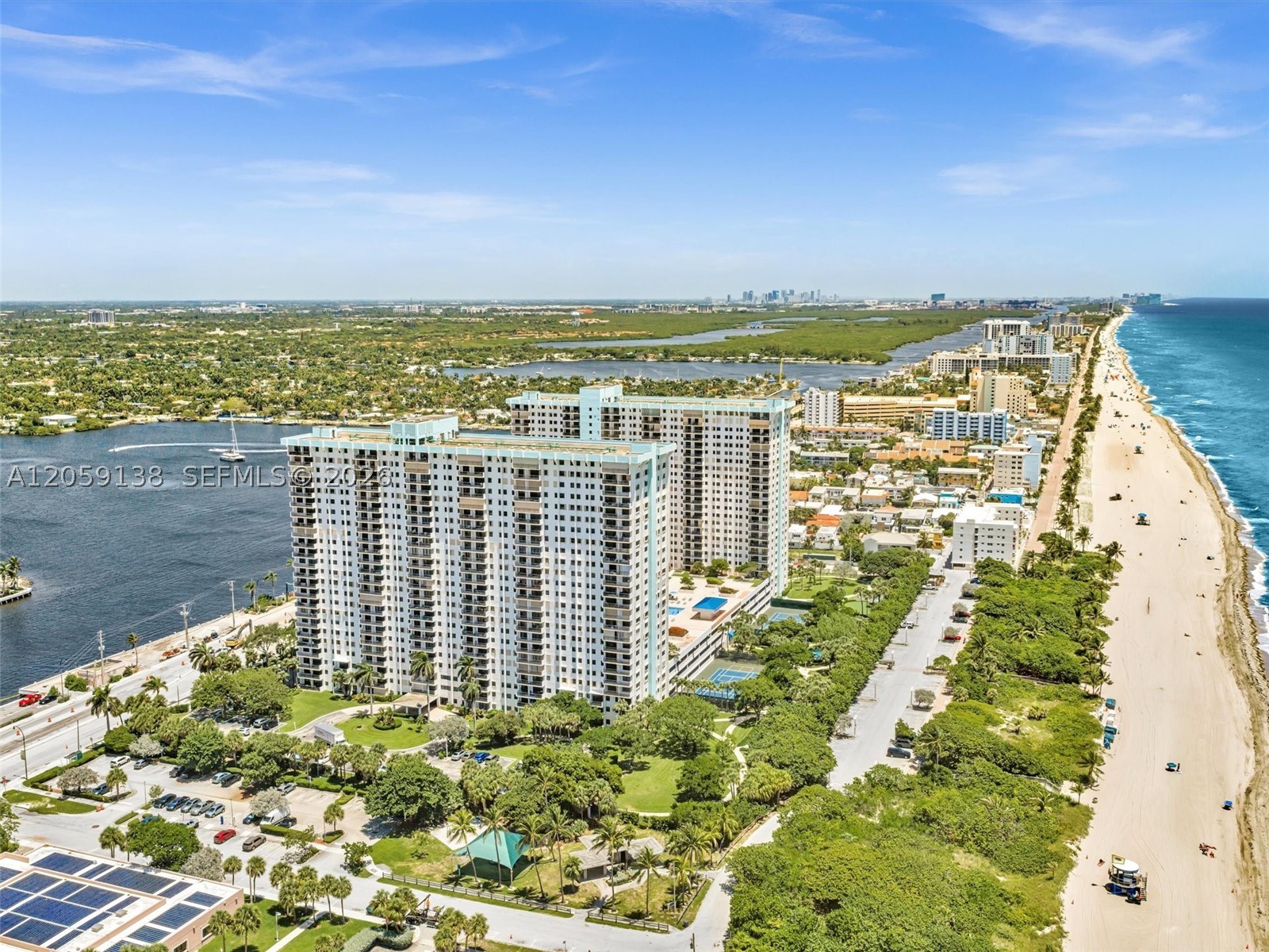 SUMMIT CONDO - Residential