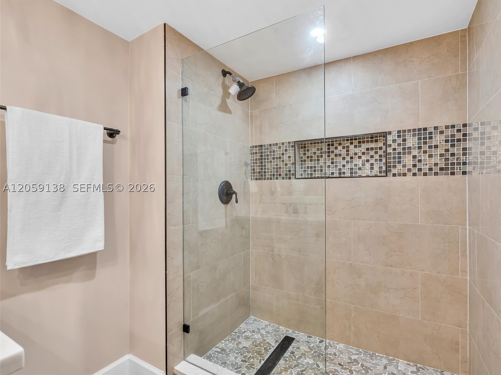 SUMMIT CONDO - Residential