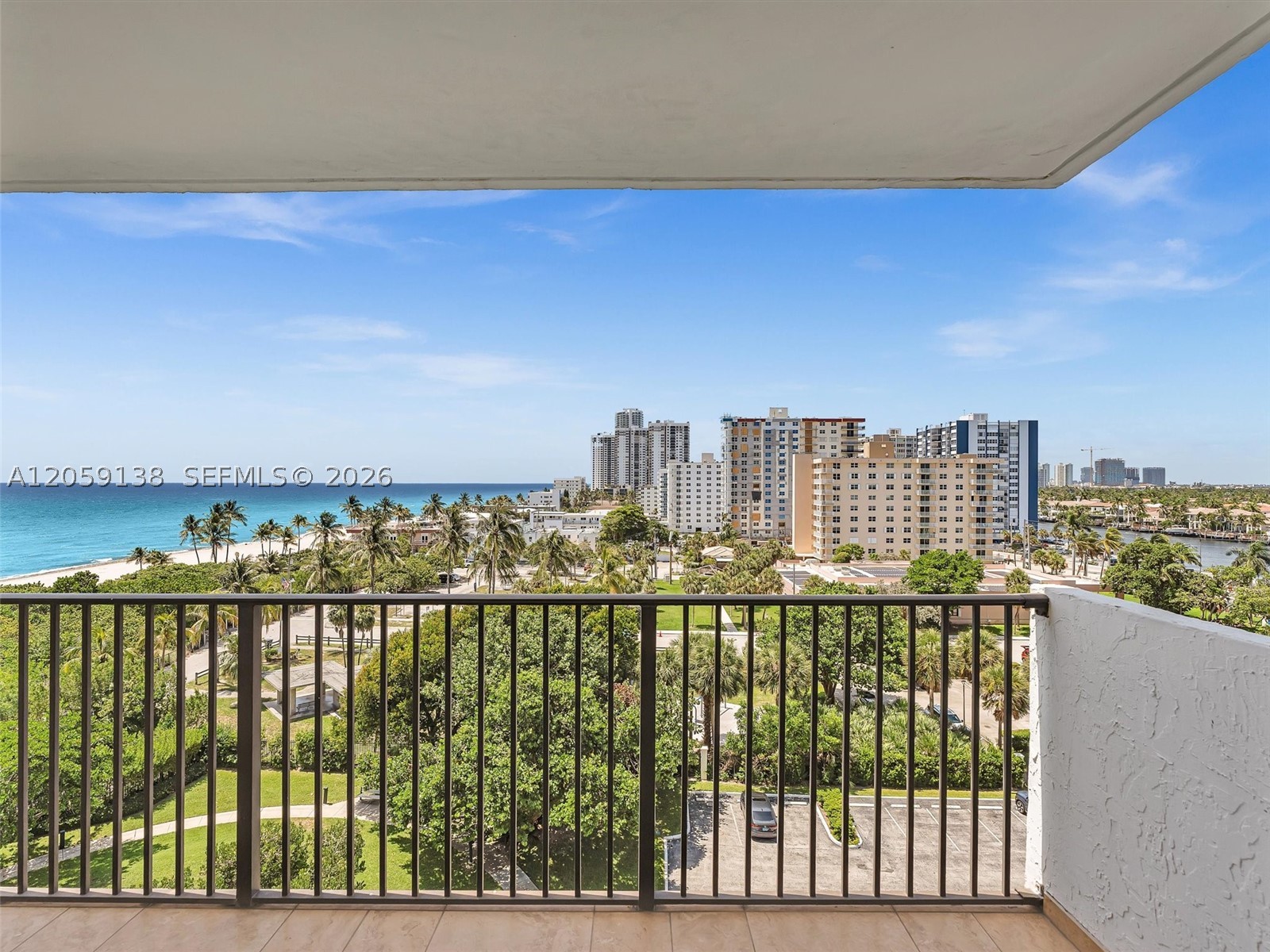 SUMMIT CONDO - Residential
