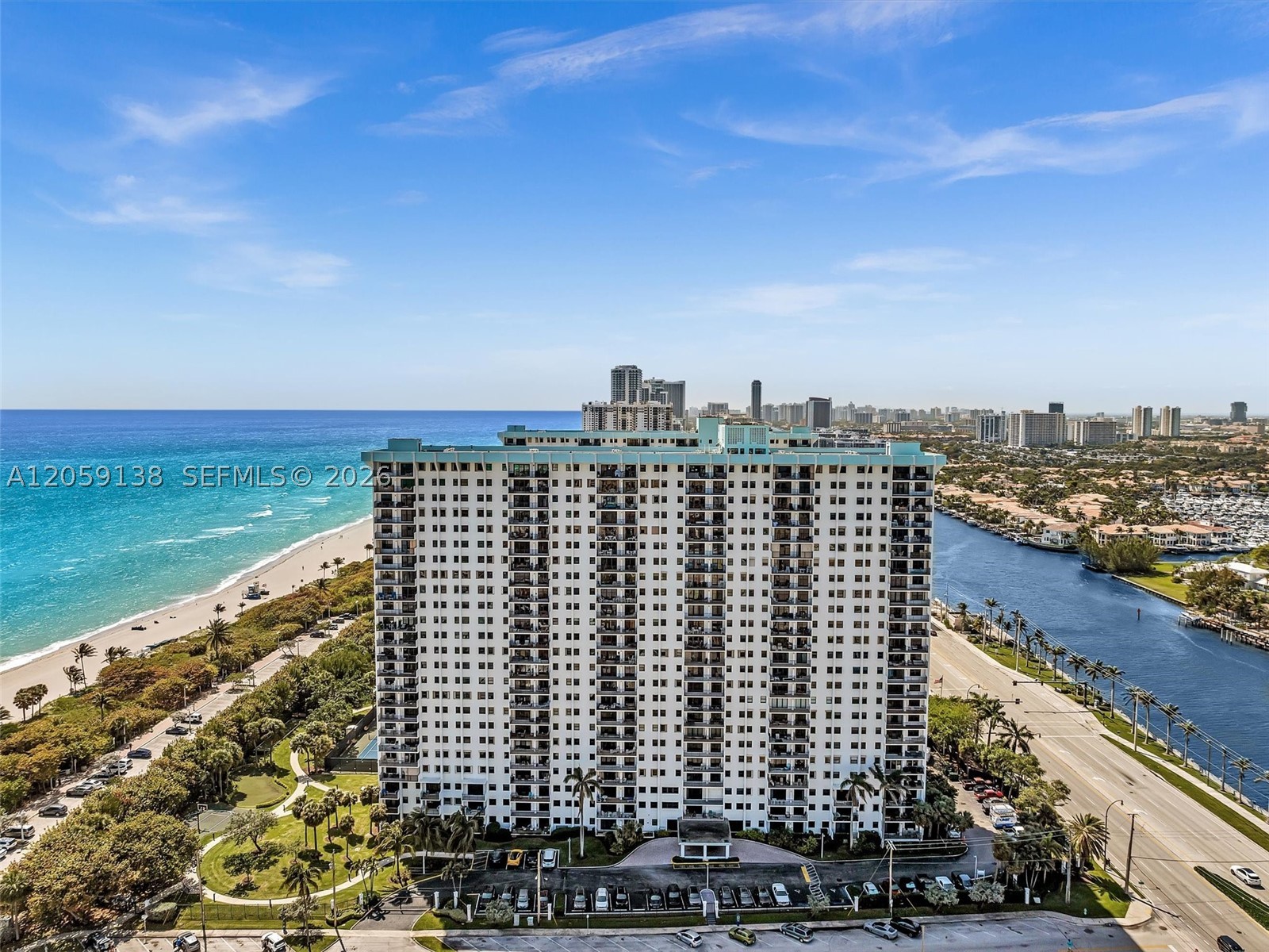 SUMMIT CONDO - Residential