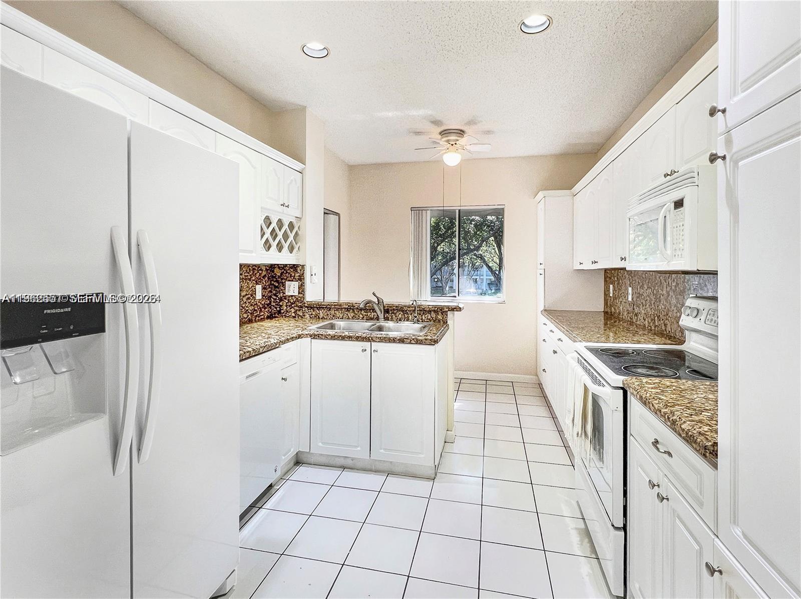 CALIFORNIA COURTS CONDO - Residential