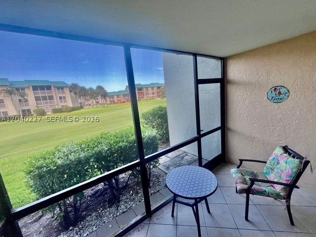 GOLF VILLAS - Residential