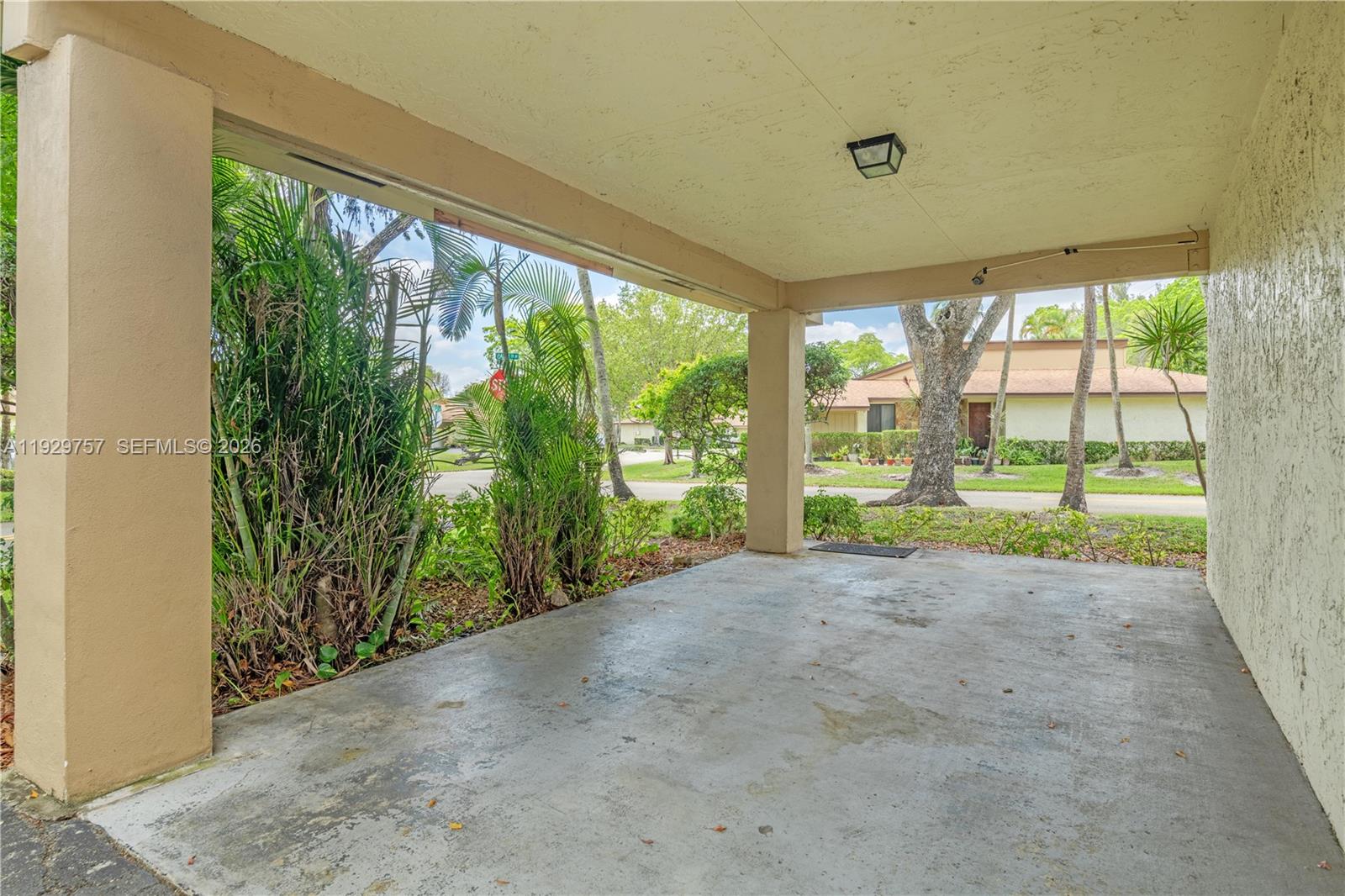 VILLAS AT WOODMONT TR 73 - Residential