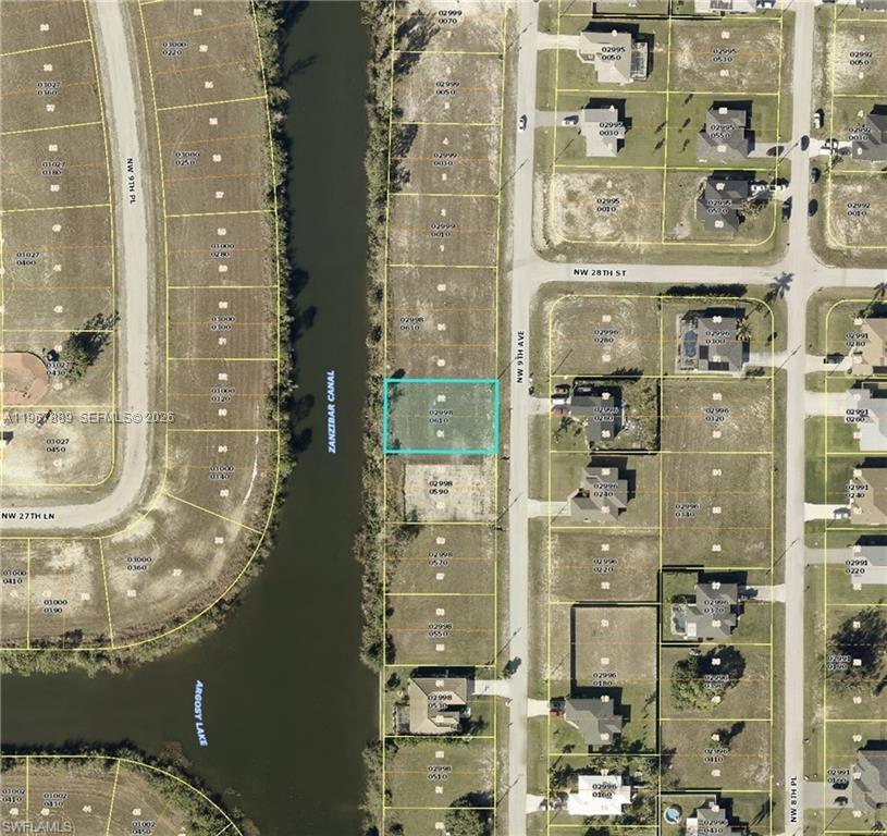 CAPE CORAL - Land