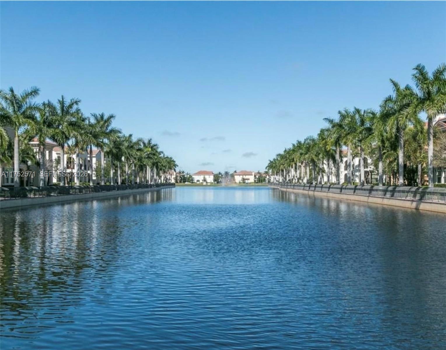 SAWGRASS LAKES - Residential