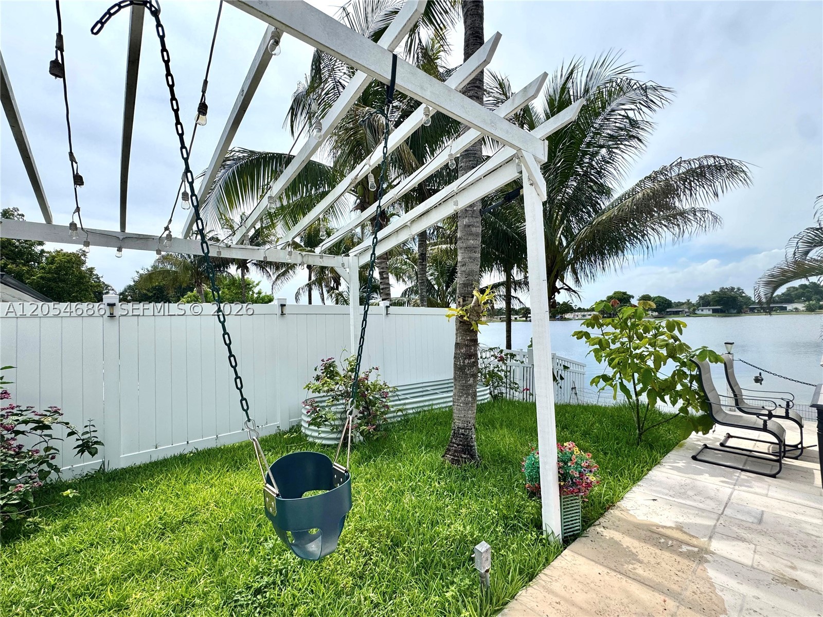 PASADENA LAKES WEST - Residential Lease