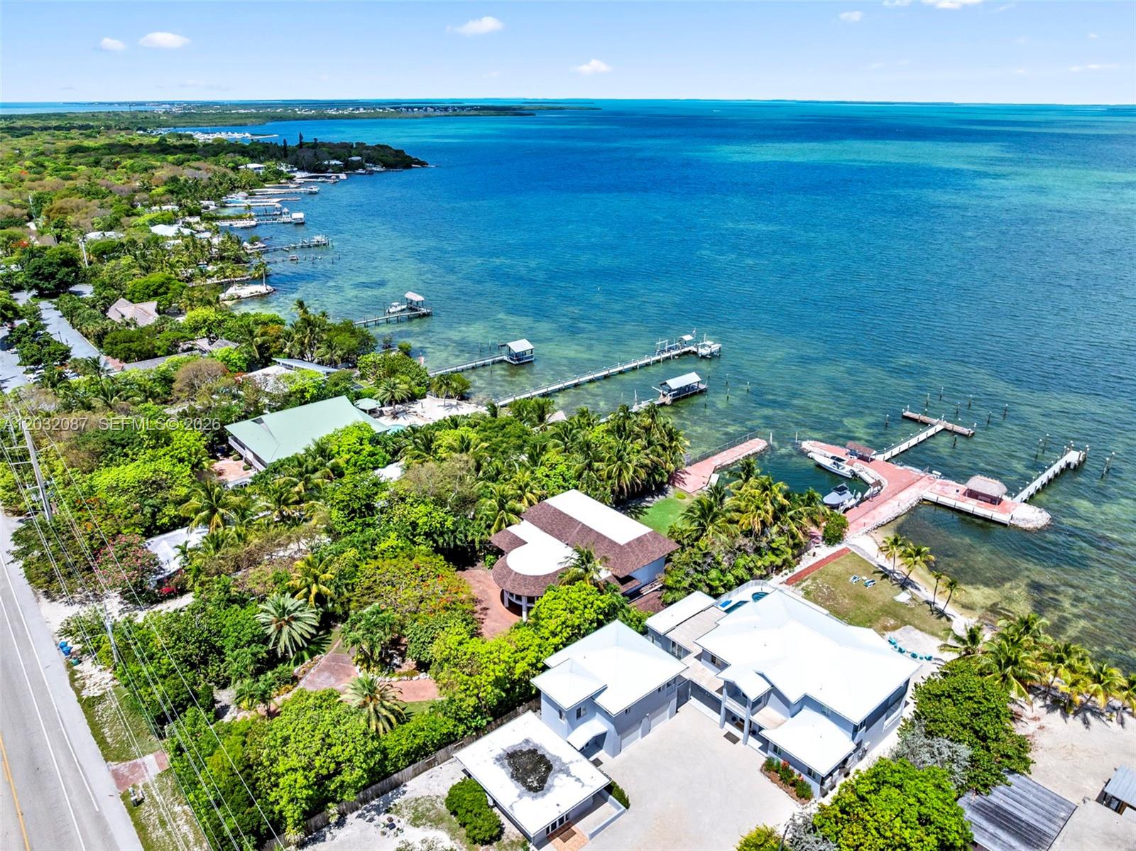 PLANTATION BEACH - Residential