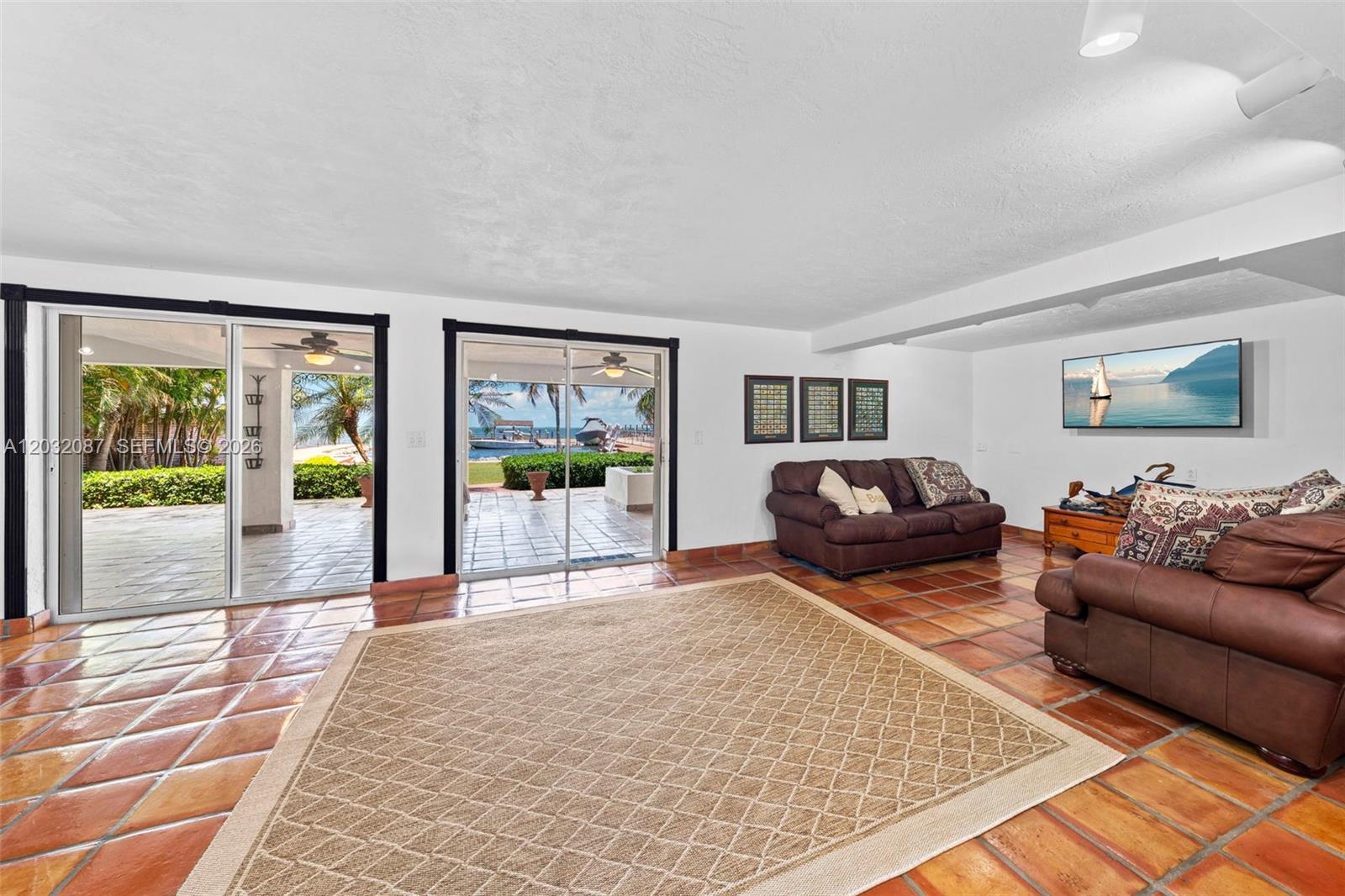 PLANTATION BEACH - Residential