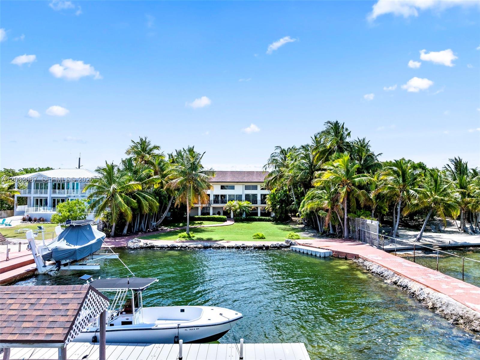 PLANTATION BEACH - Residential
