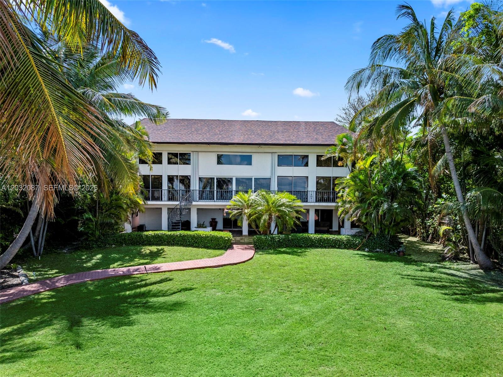 PLANTATION BEACH - Residential