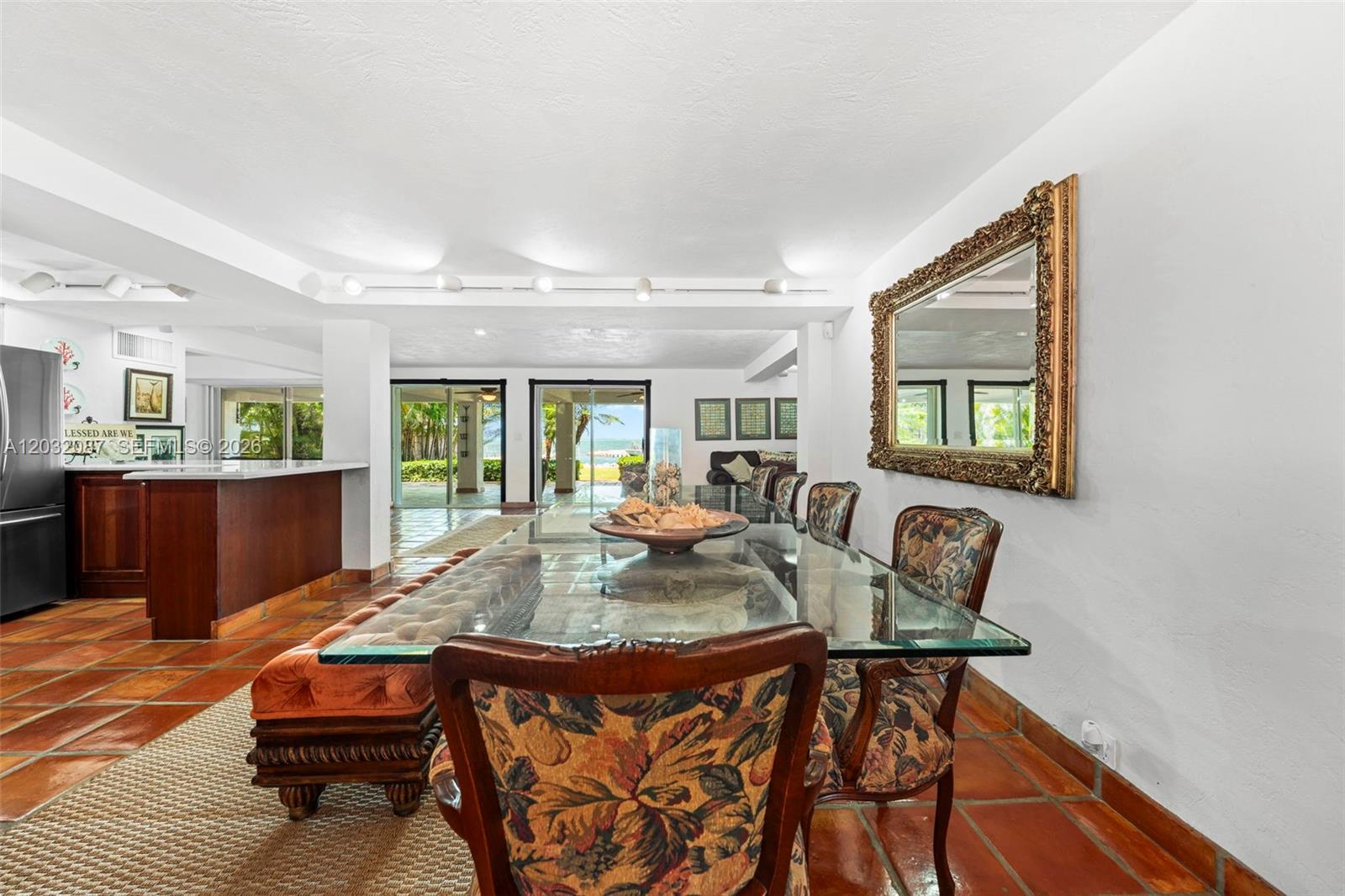 PLANTATION BEACH - Residential