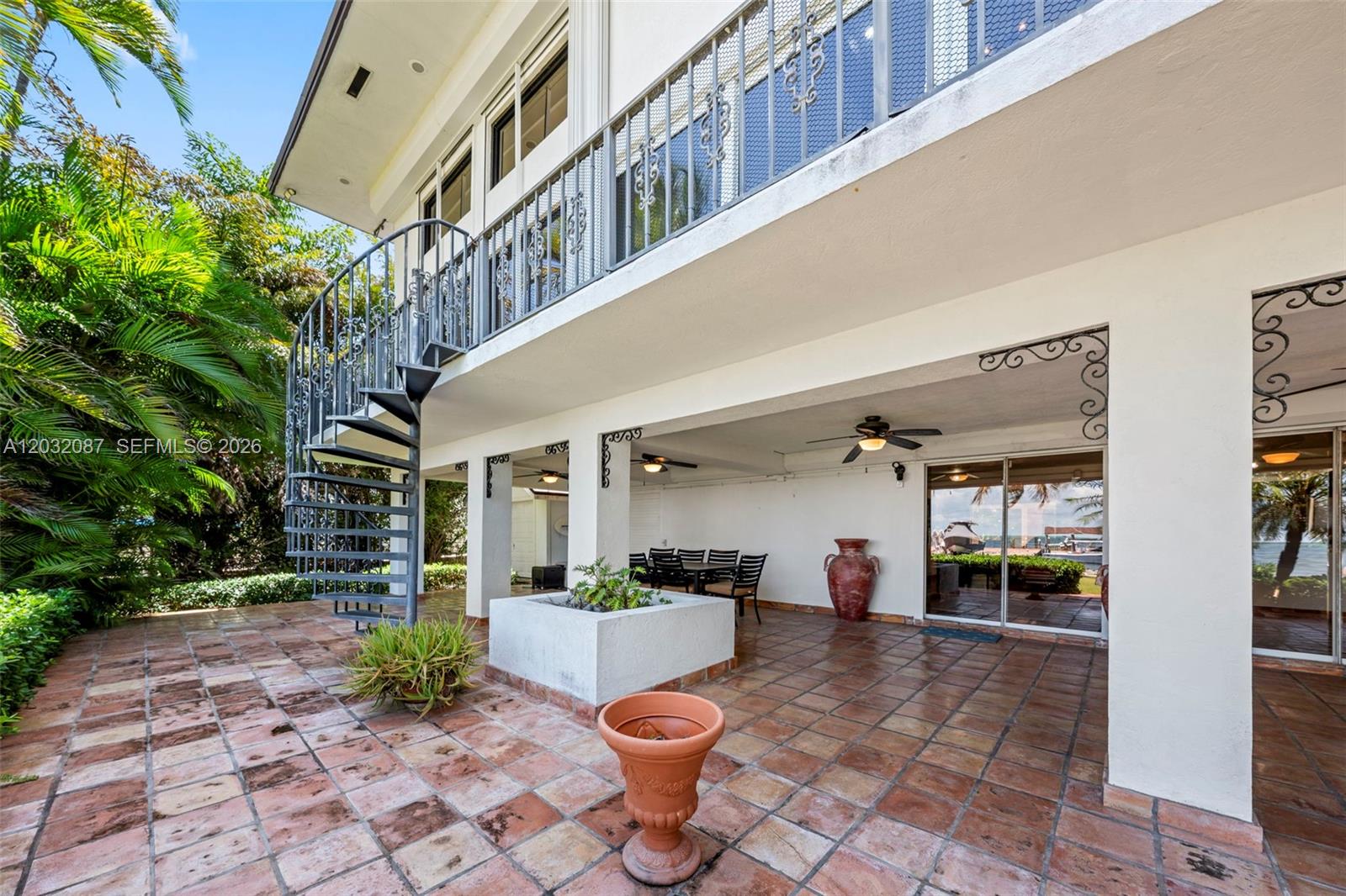PLANTATION BEACH - Residential