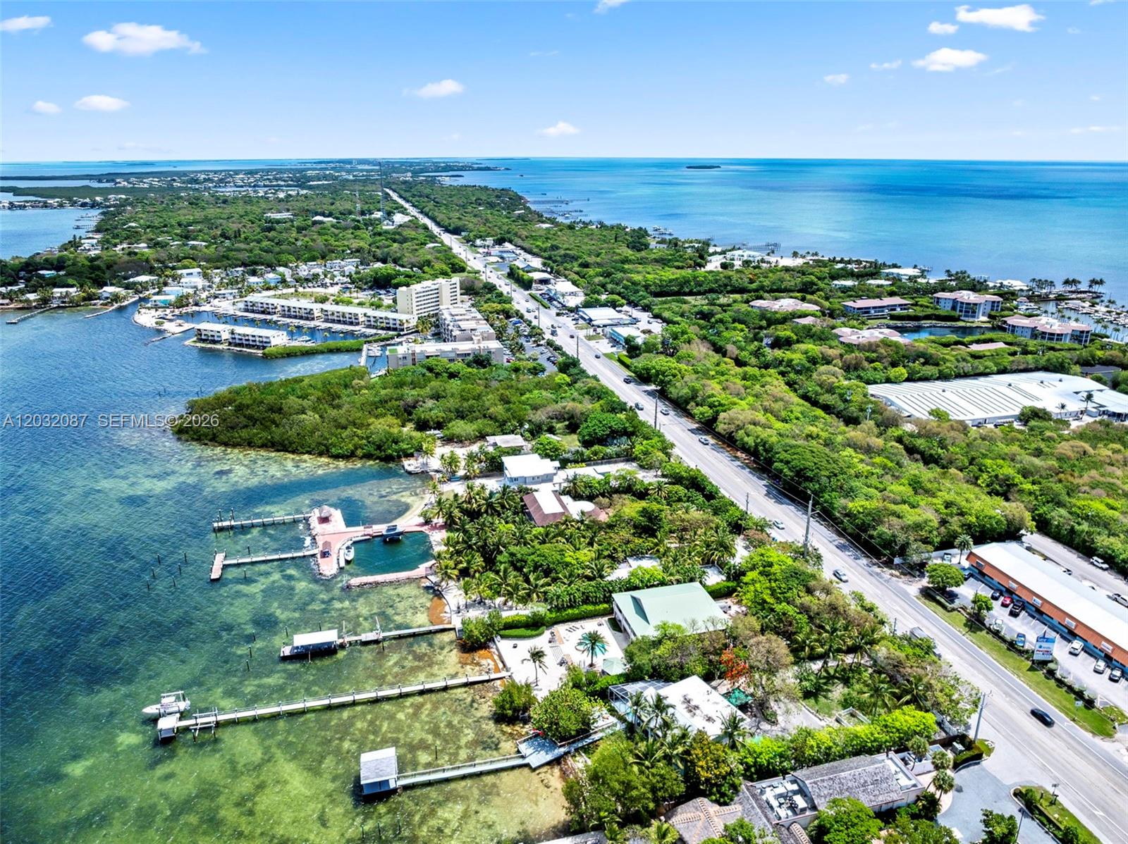 PLANTATION BEACH - Residential