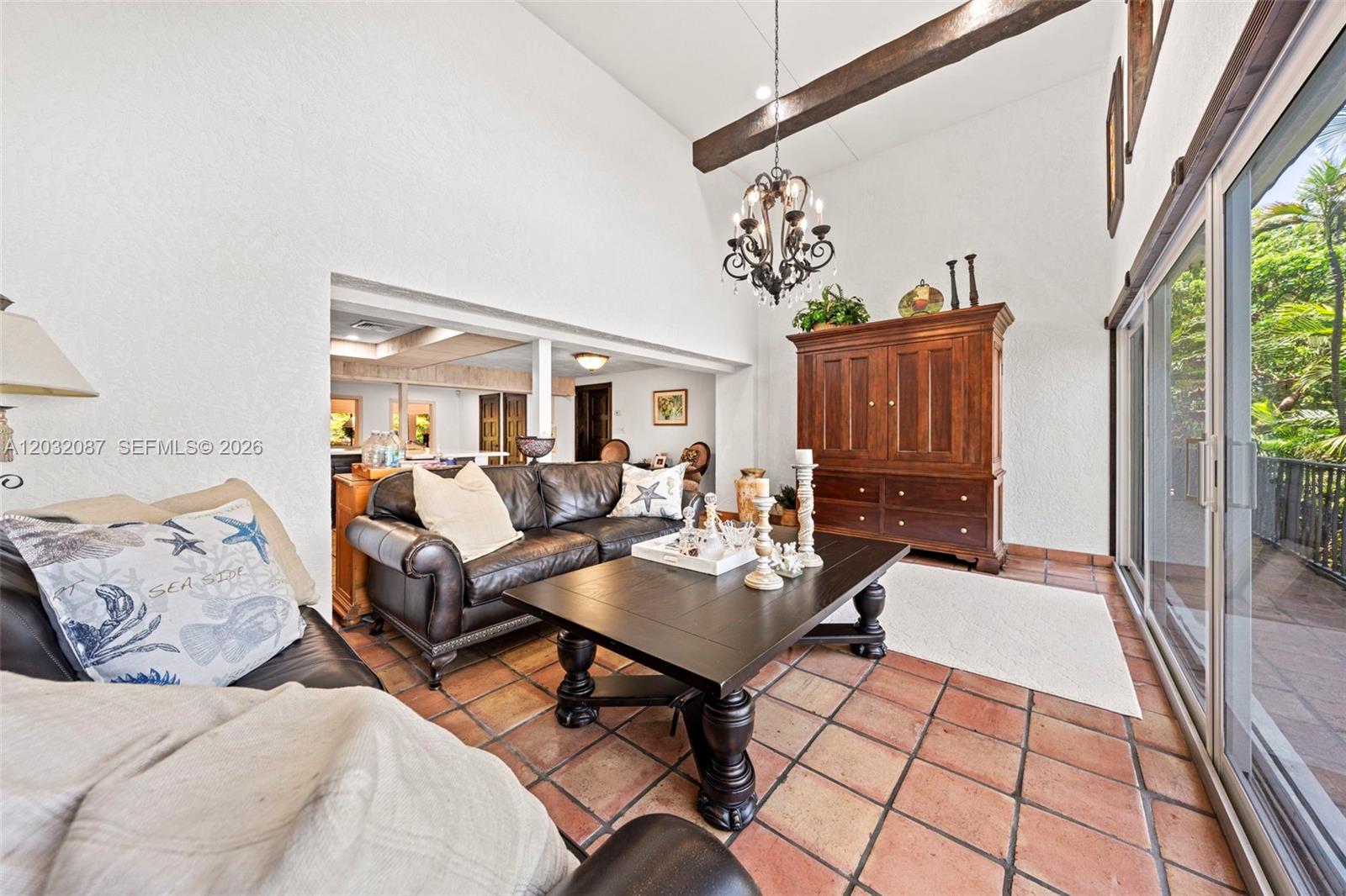 PLANTATION BEACH - Residential