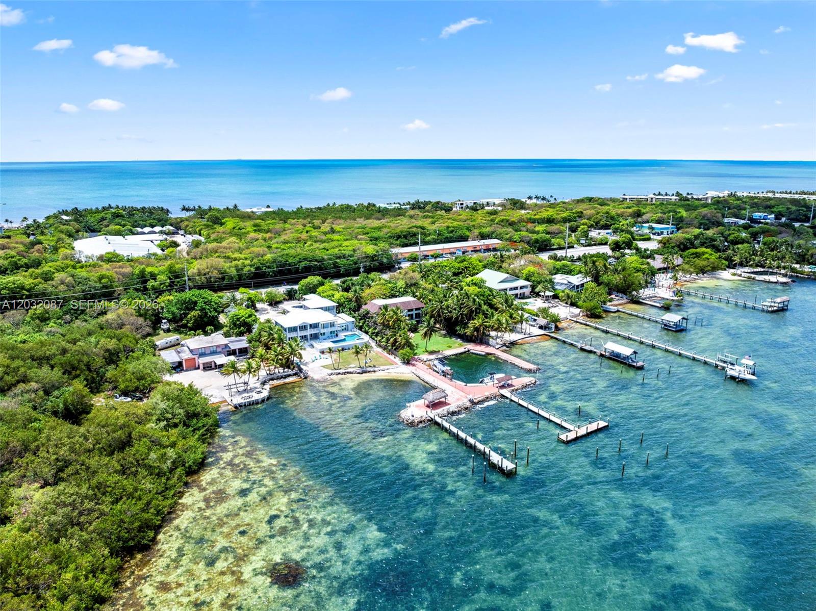 PLANTATION BEACH - Residential