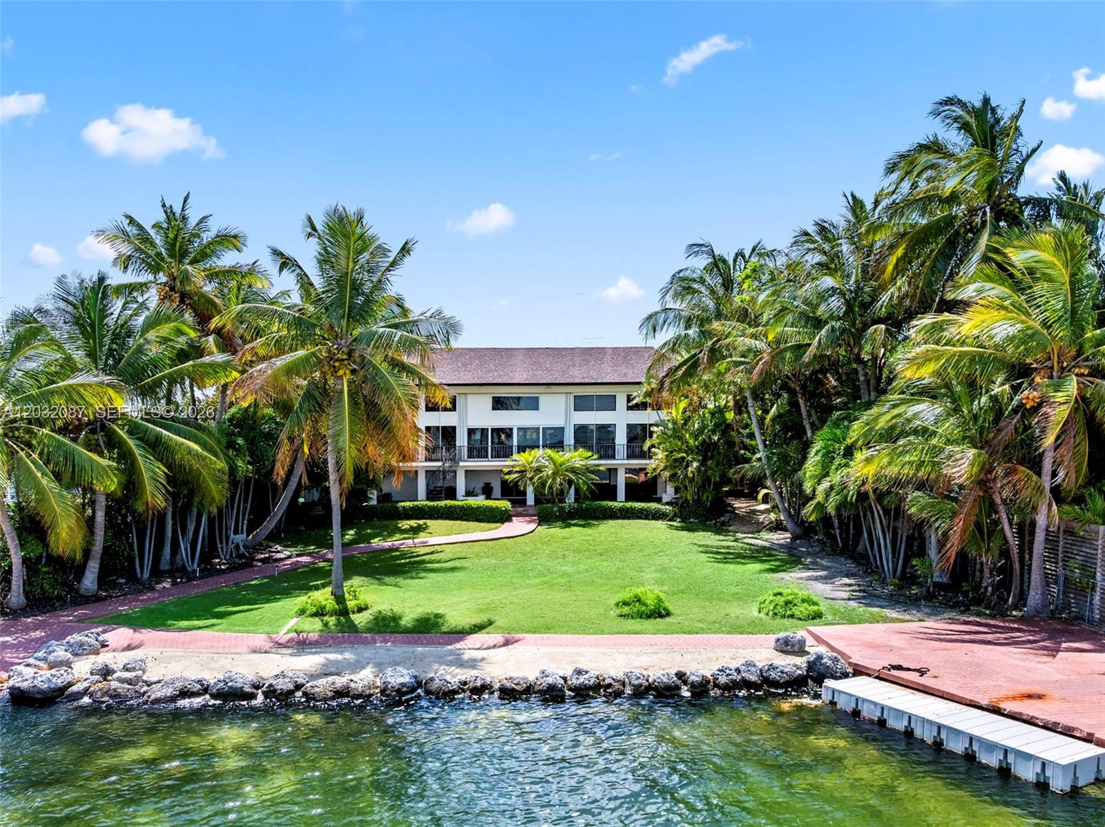 PLANTATION BEACH - Residential