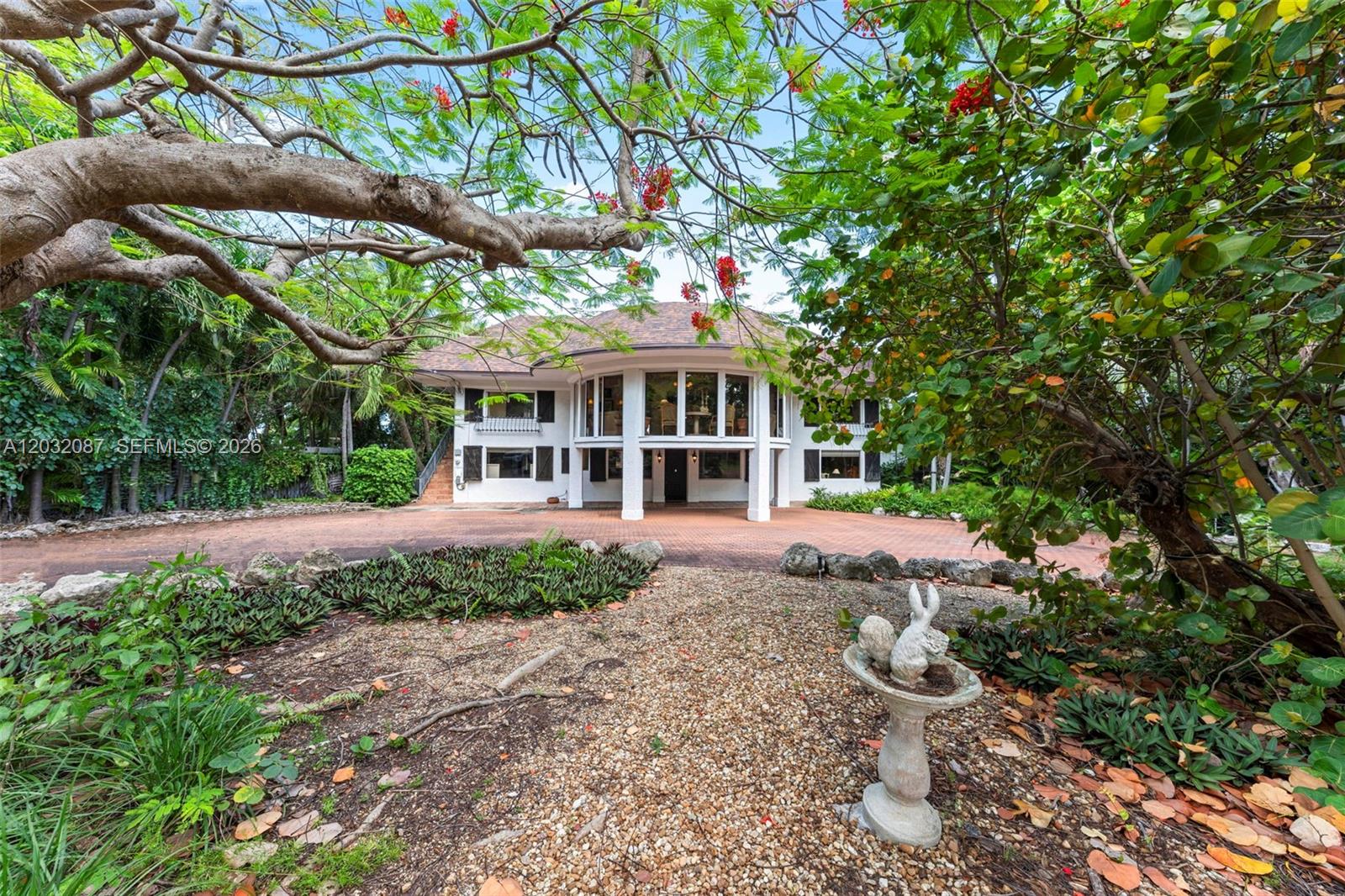 PLANTATION BEACH - Residential