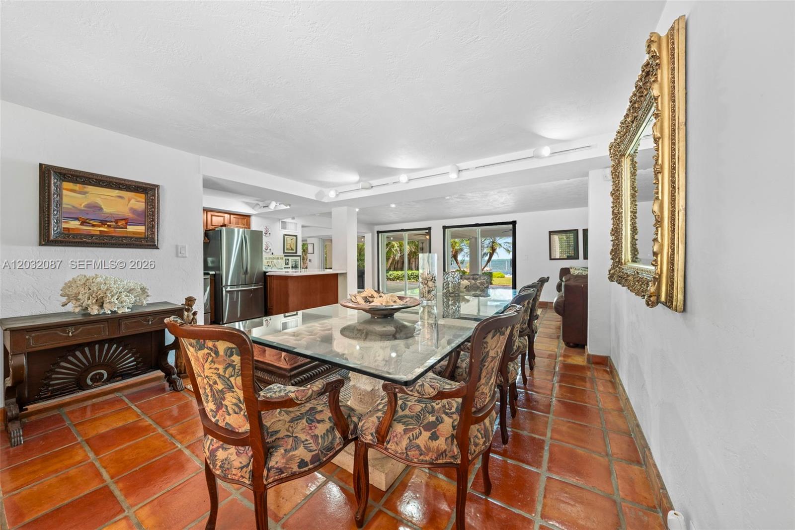 PLANTATION BEACH - Residential