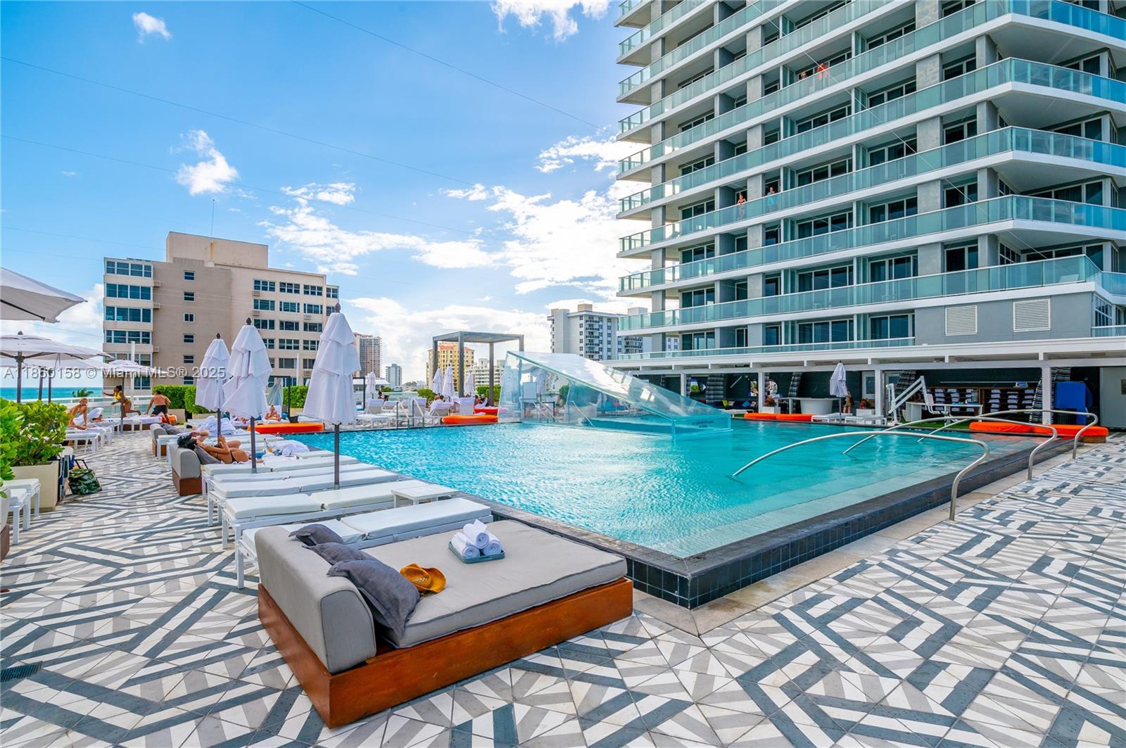 FORT LAUDERDALE RESIDENCE - Residential