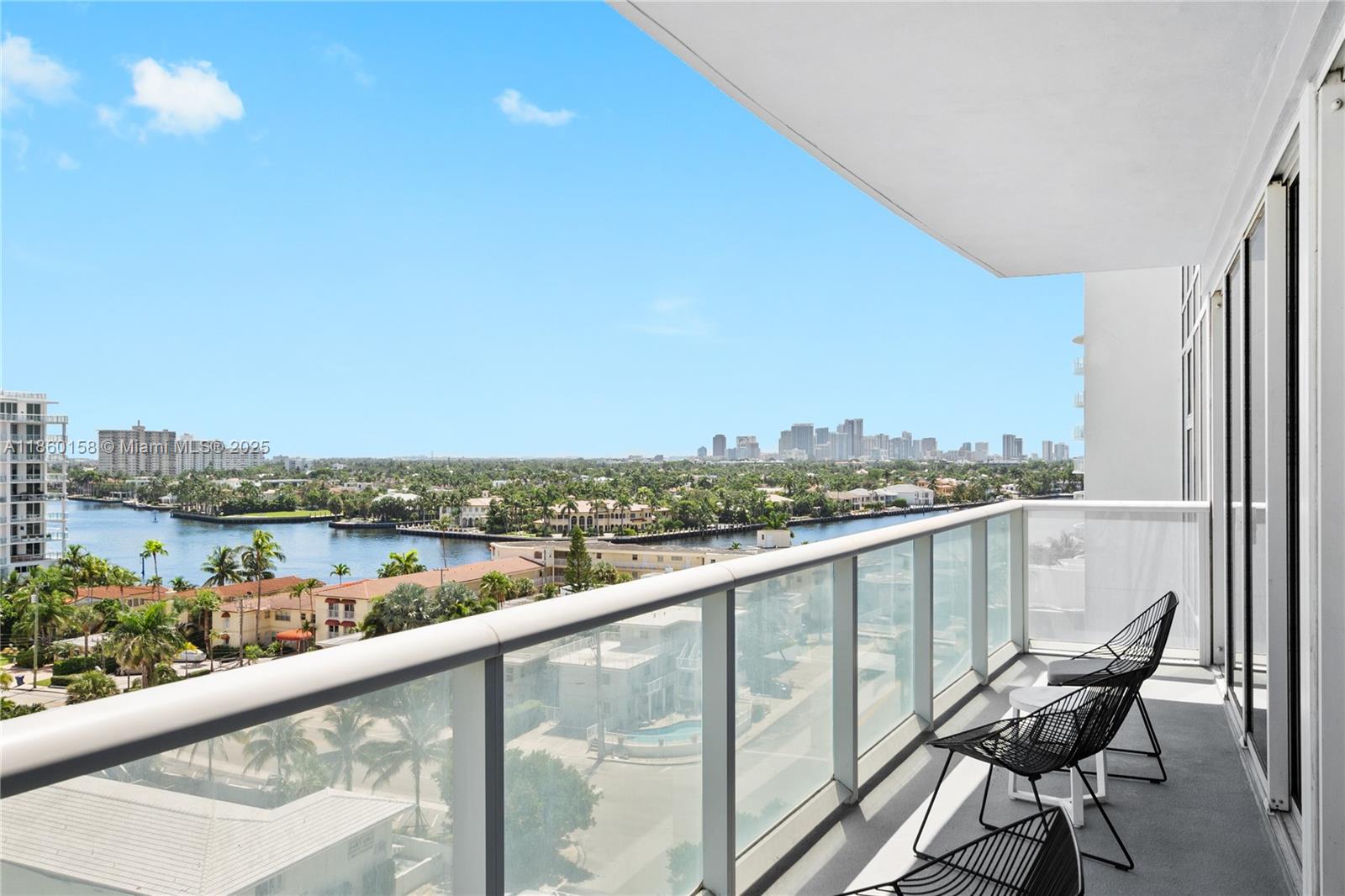 FORT LAUDERDALE RESIDENCE - Residential