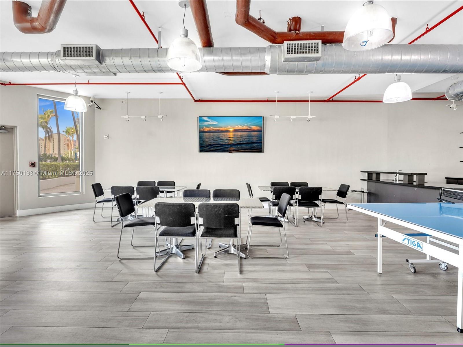 UPTOWN MARINA LOFTS CONDO - Residential Lease