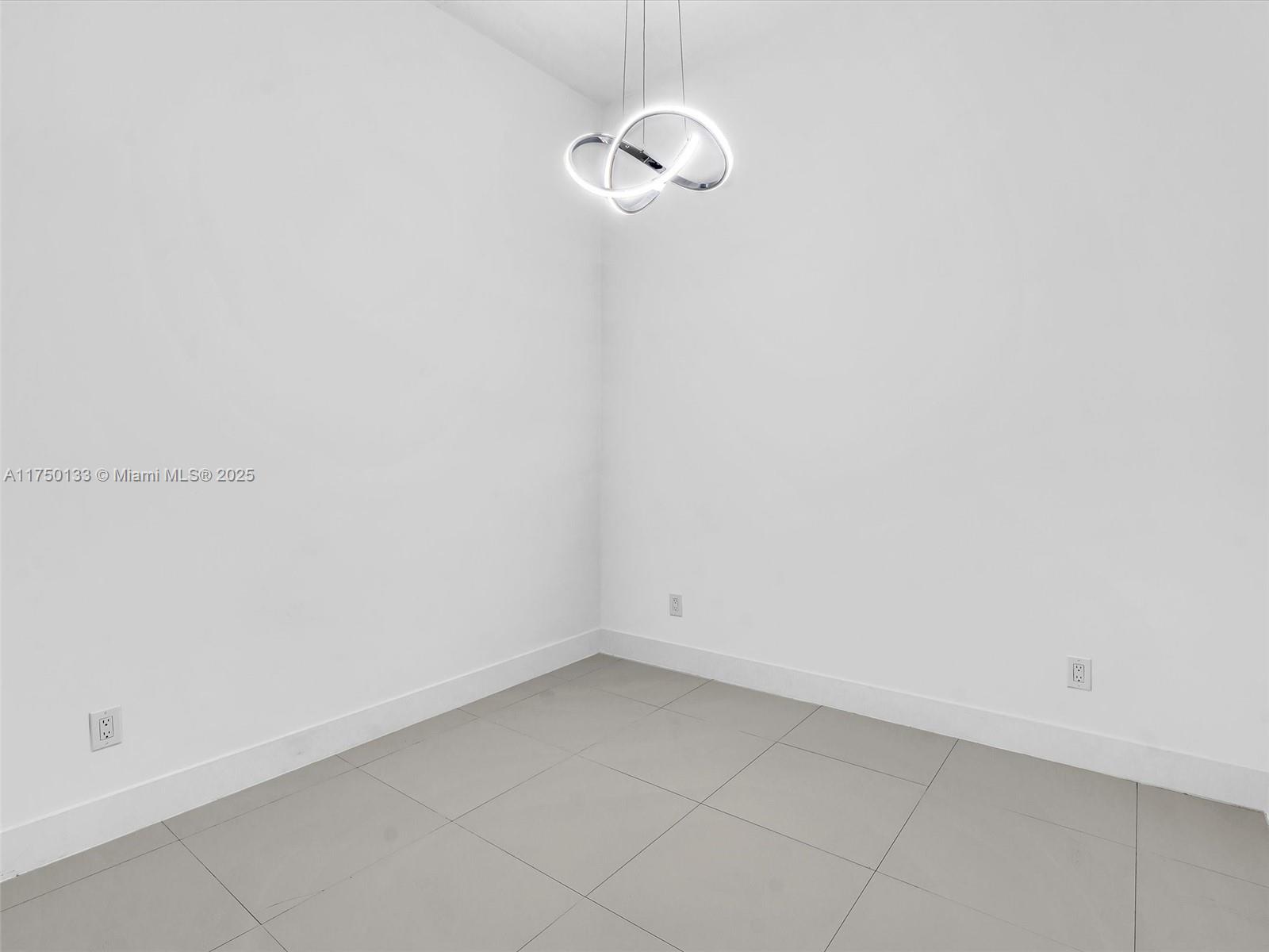 UPTOWN MARINA LOFTS CONDO - Residential Lease