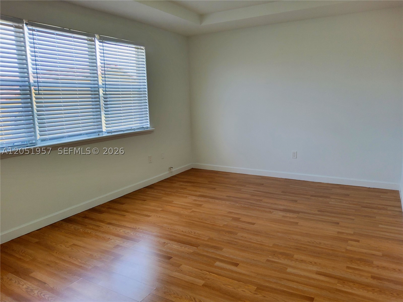 DORAL SOUTHEAST PATIO-HOM - Residential Lease