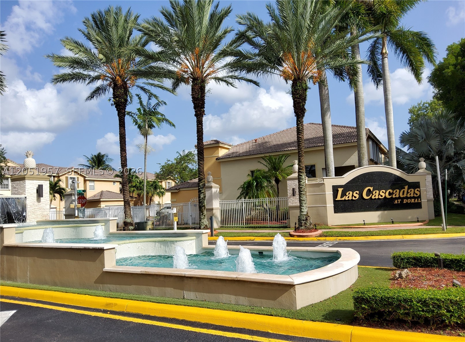 DORAL SOUTHEAST PATIO-HOM - Residential Lease