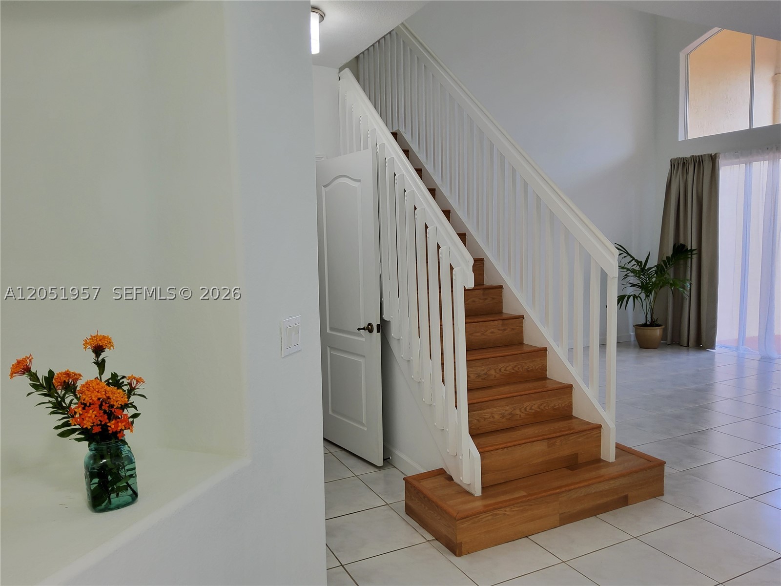 DORAL SOUTHEAST PATIO-HOM - Residential Lease