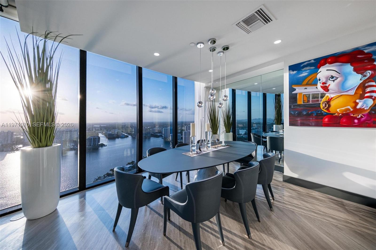 18555 COLLINS AVENUE COND - Residential