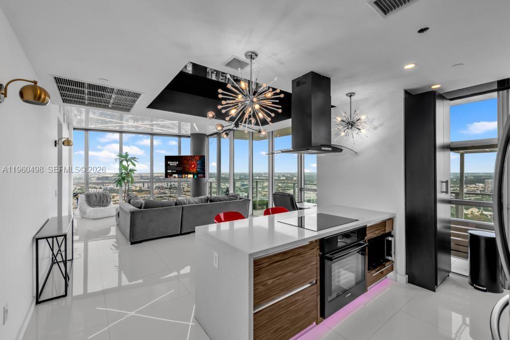 MARQUIS CONDO - Residential