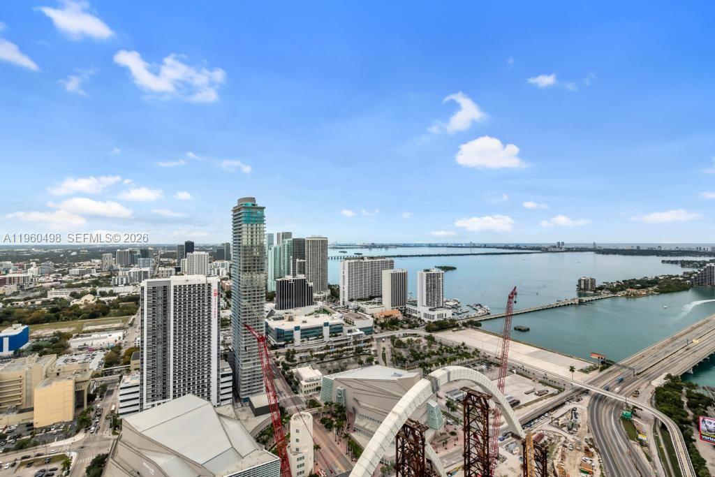 MARQUIS CONDO - Residential