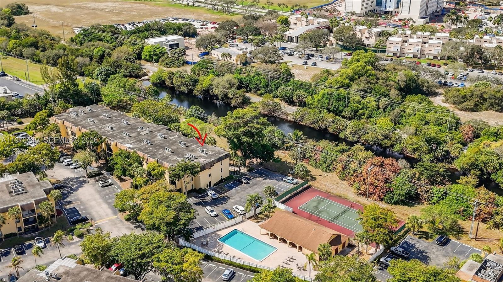 CASA DEL RIO CONDO - Residential
