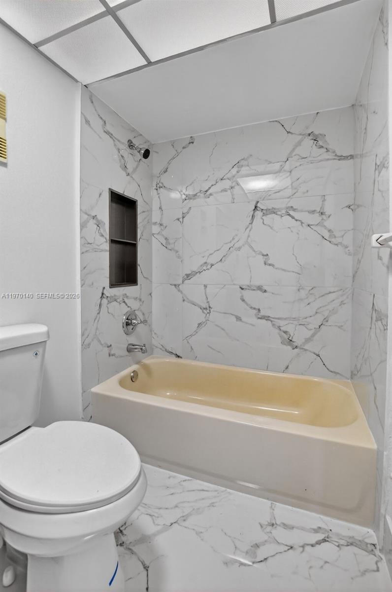 CASA DEL RIO CONDO - Residential