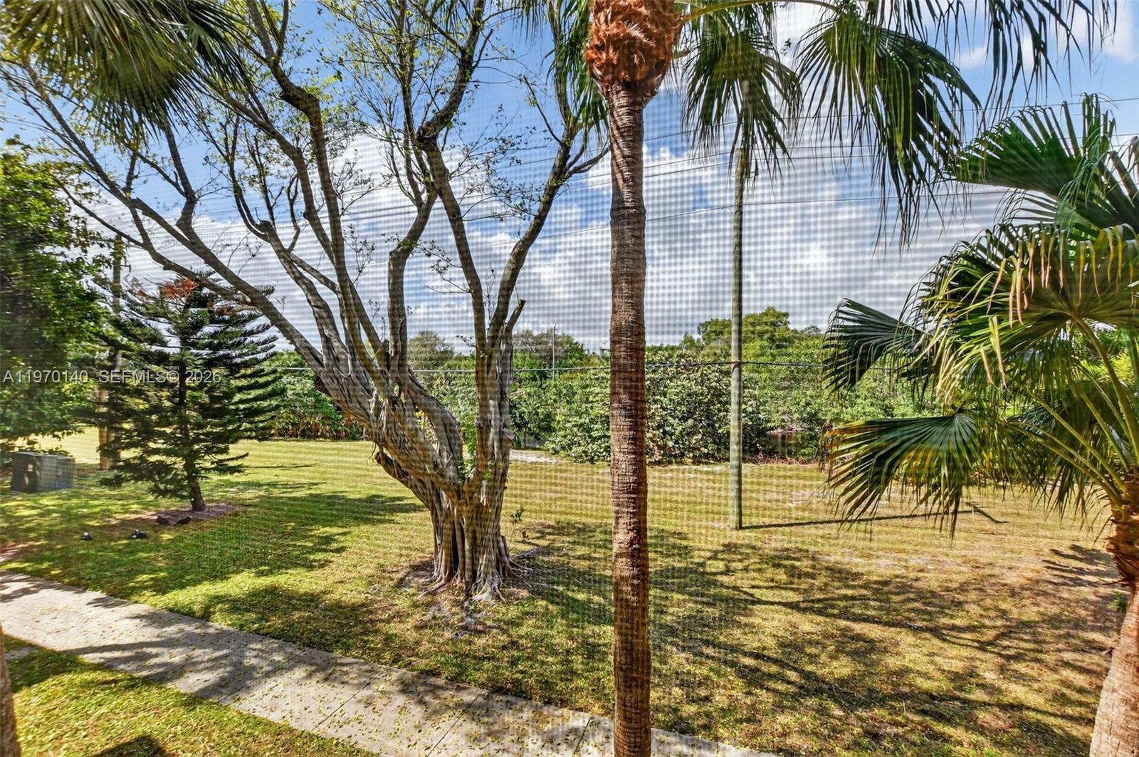 CASA DEL RIO CONDO - Residential
