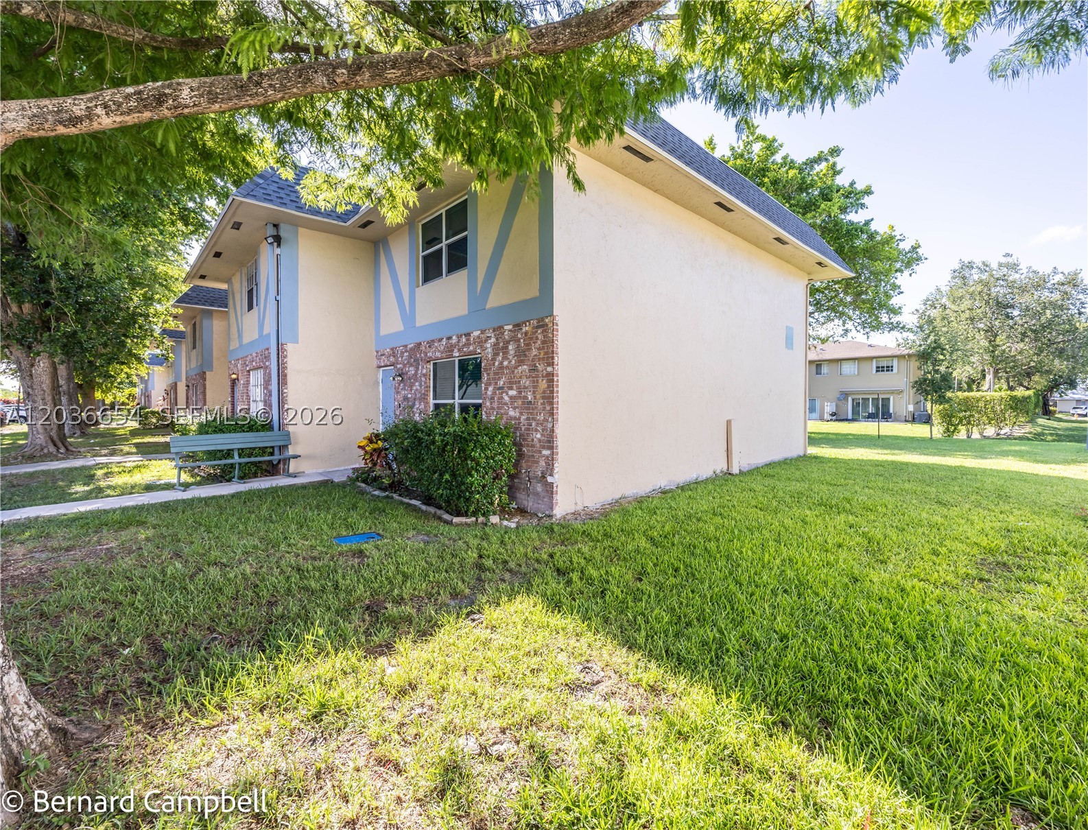 CROSS BRIAR I CONDO - Residential