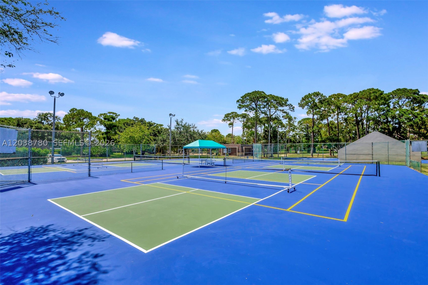 GARDEN LAKES AND GARDEN S - Residential