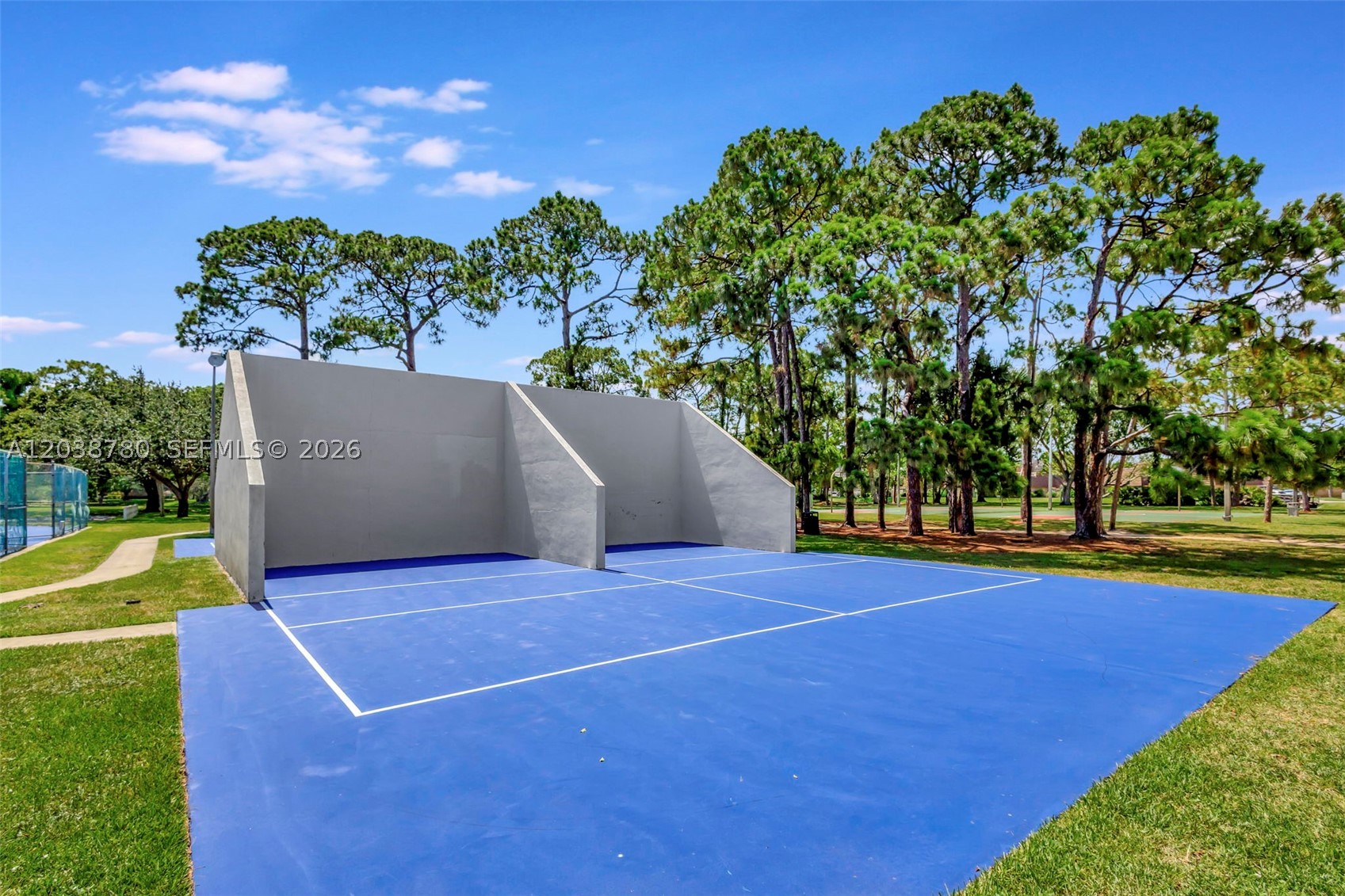 GARDEN LAKES AND GARDEN S - Residential