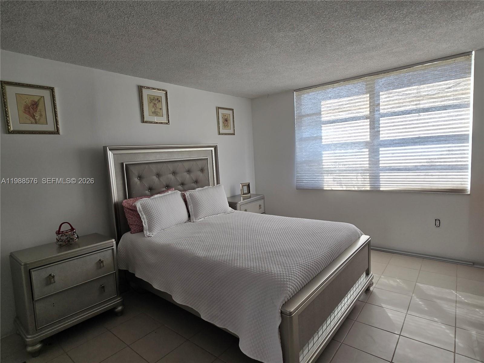 COMMODORE PLAZA CONDO - Residential