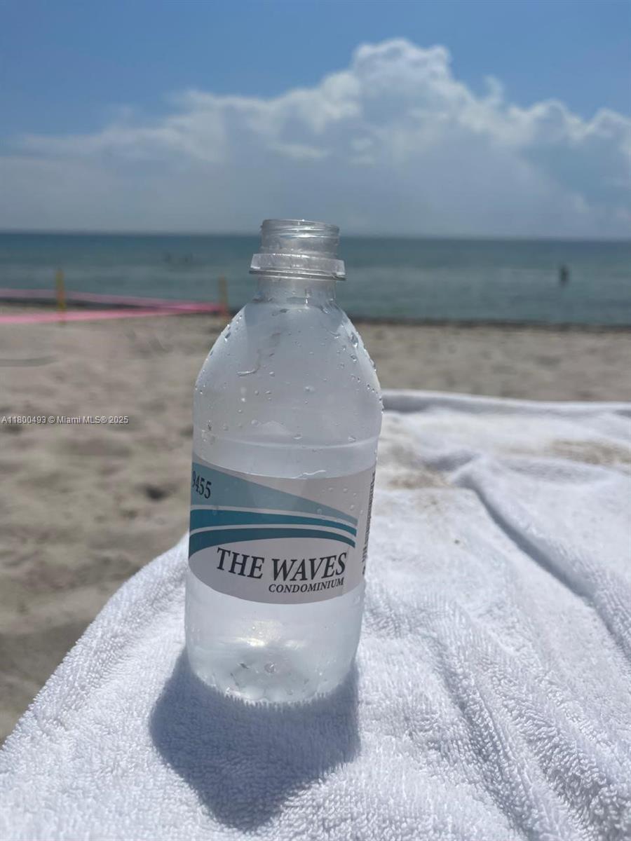 THE WAVES CONDO - Residential Lease