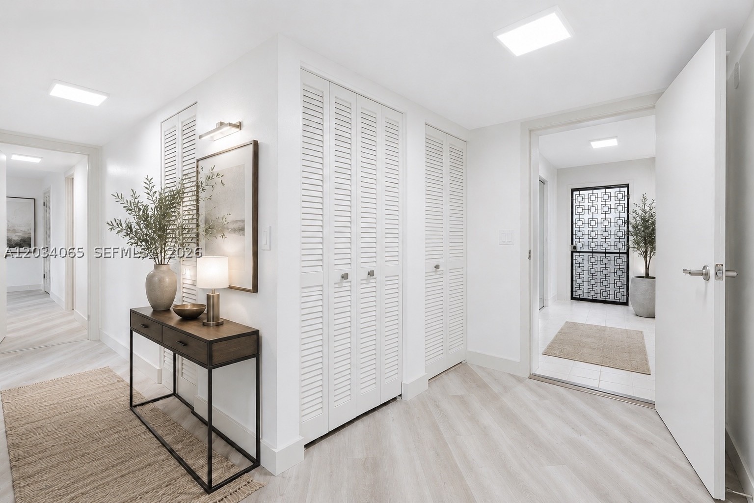 MAYFAIR HOUSE CONDO - Residential