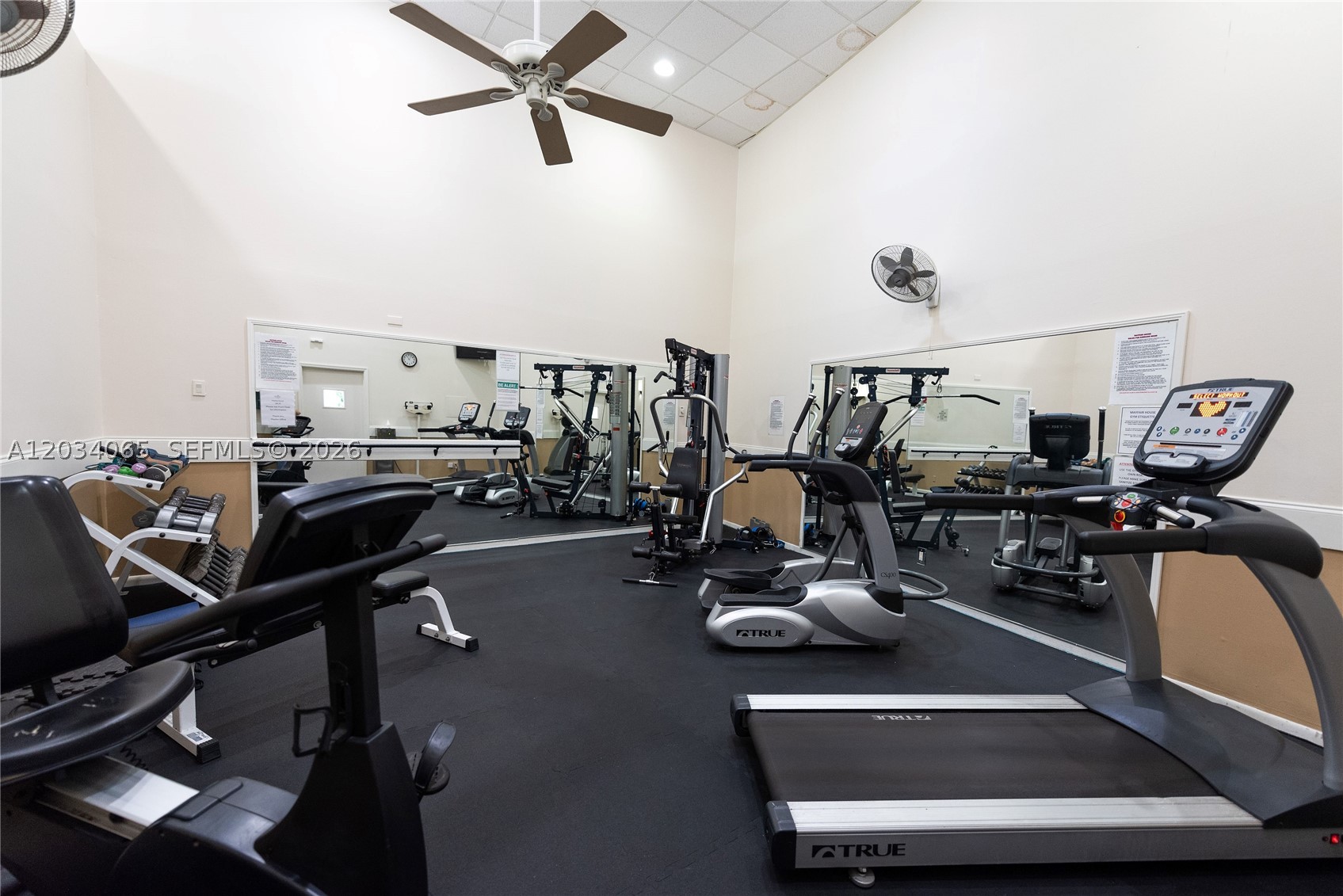 MAYFAIR HOUSE CONDO - Residential