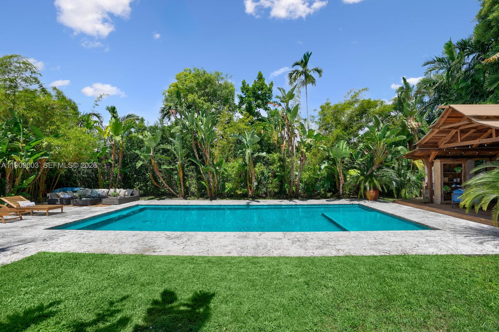 BAY POINT - Residential