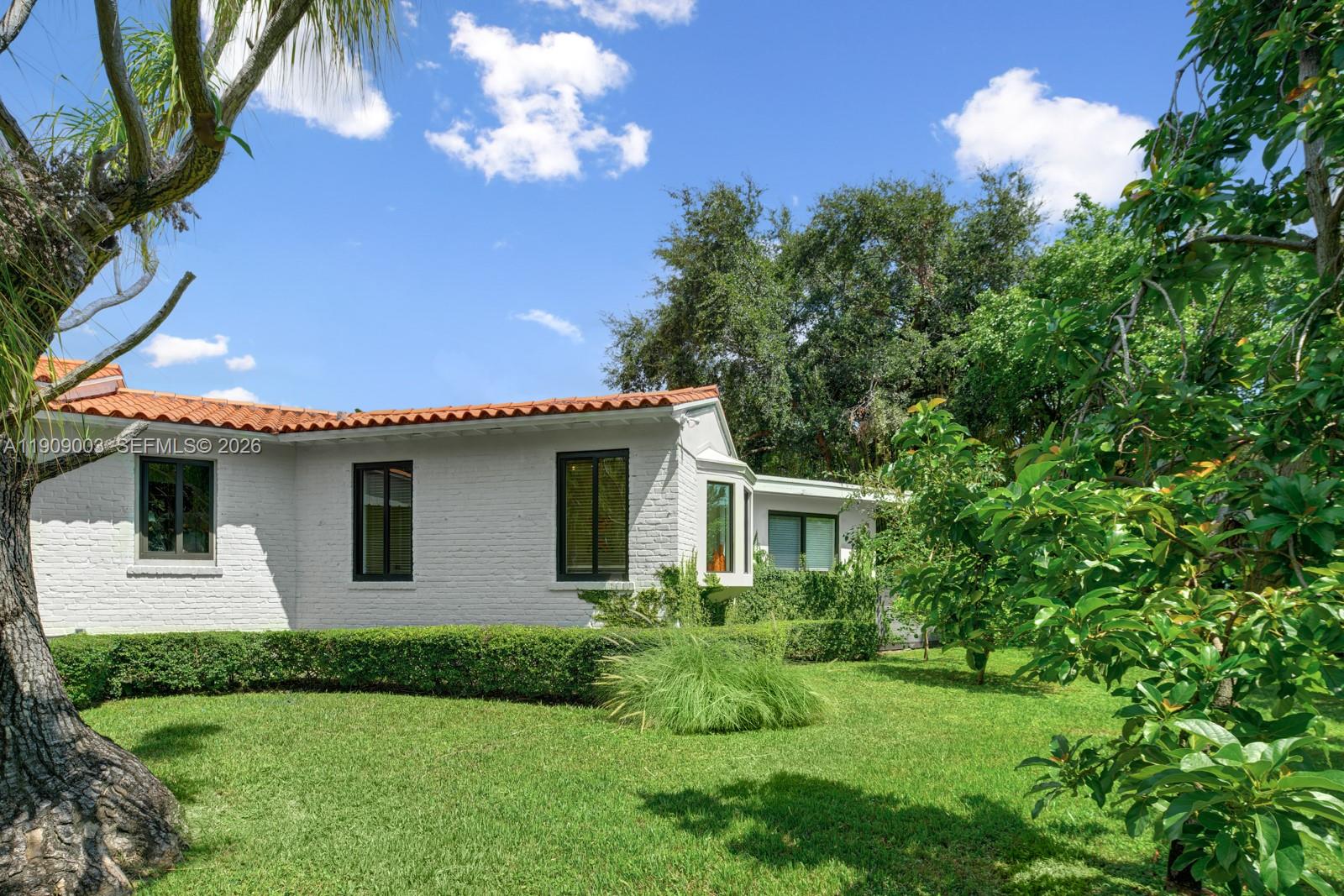 BAY POINT - Residential