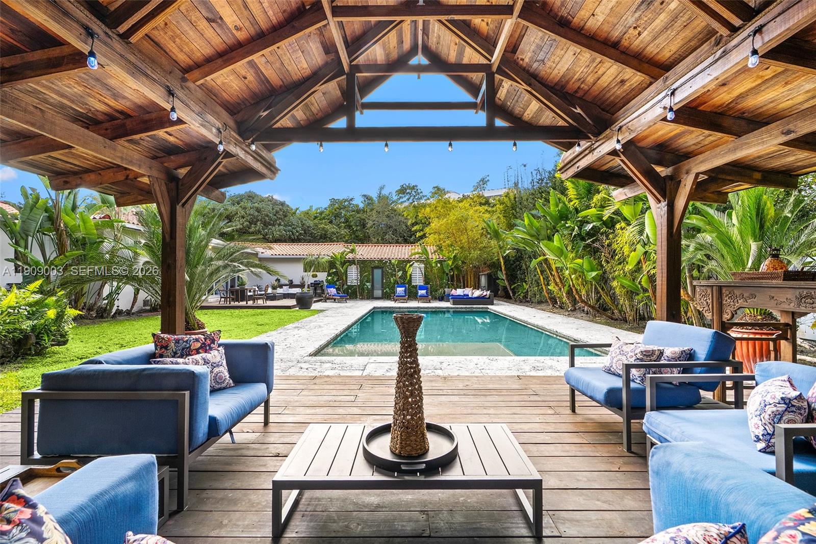 BAY POINT - Residential