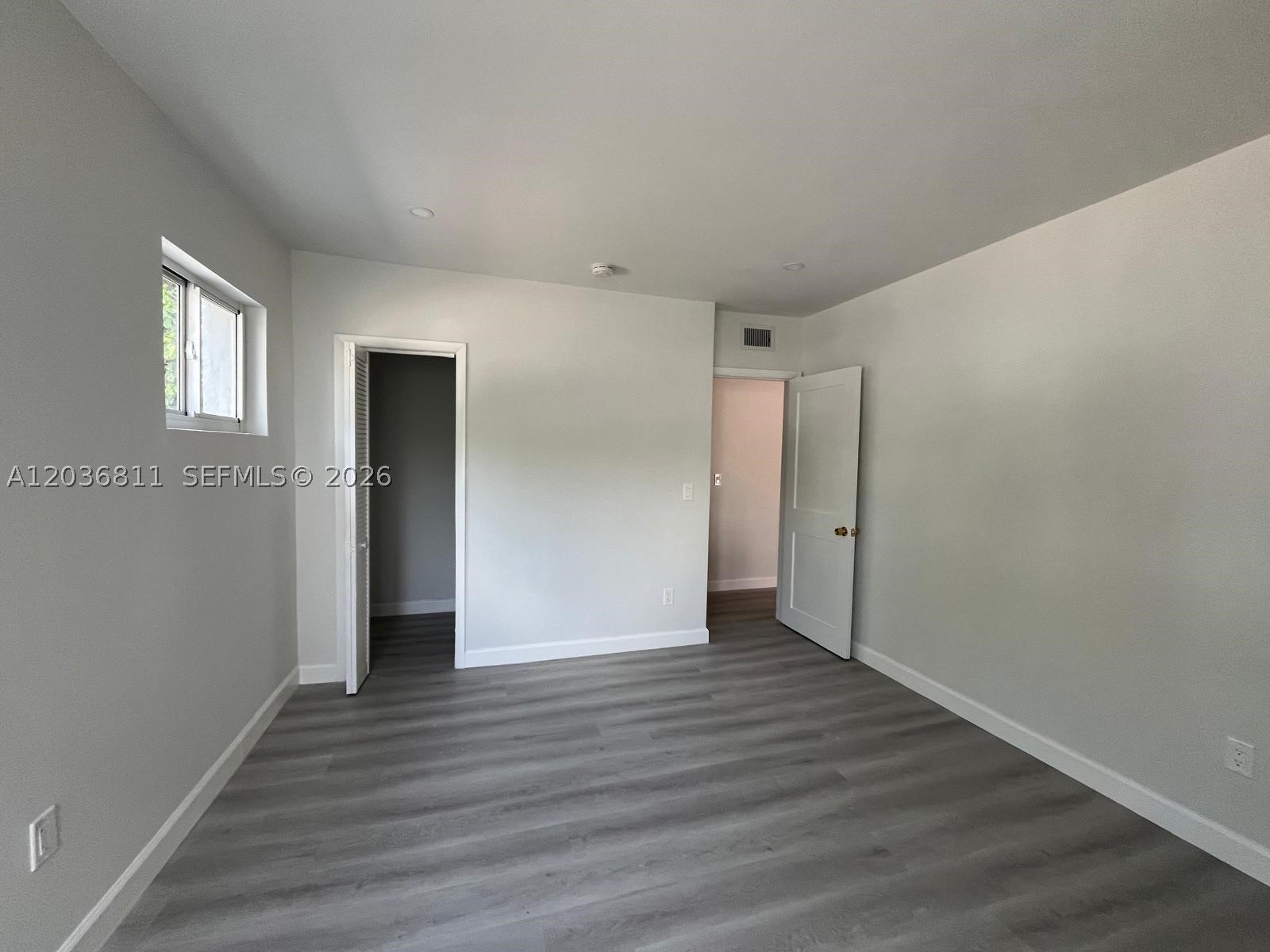 LAWRENCE ESTATES LAND COS - Residential Lease