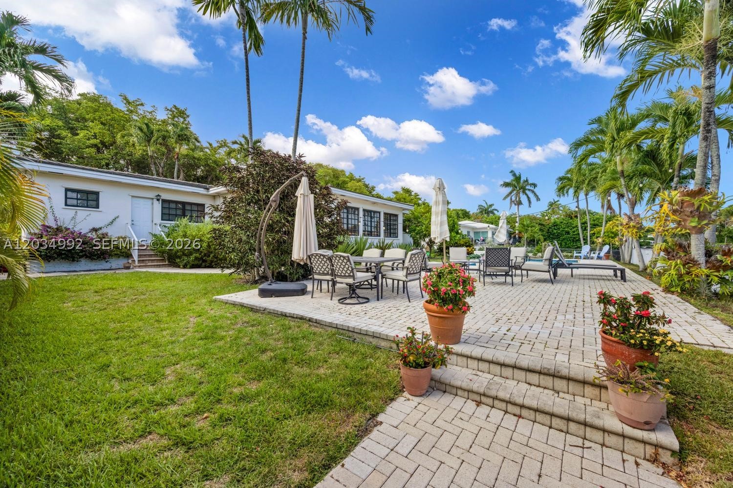 CORAL GABLES RIVIERA SEC - Residential