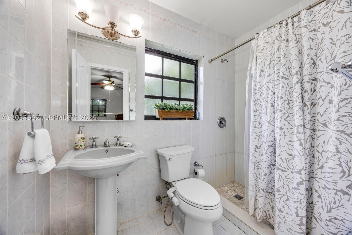 CORAL GABLES RIVIERA SEC - Residential