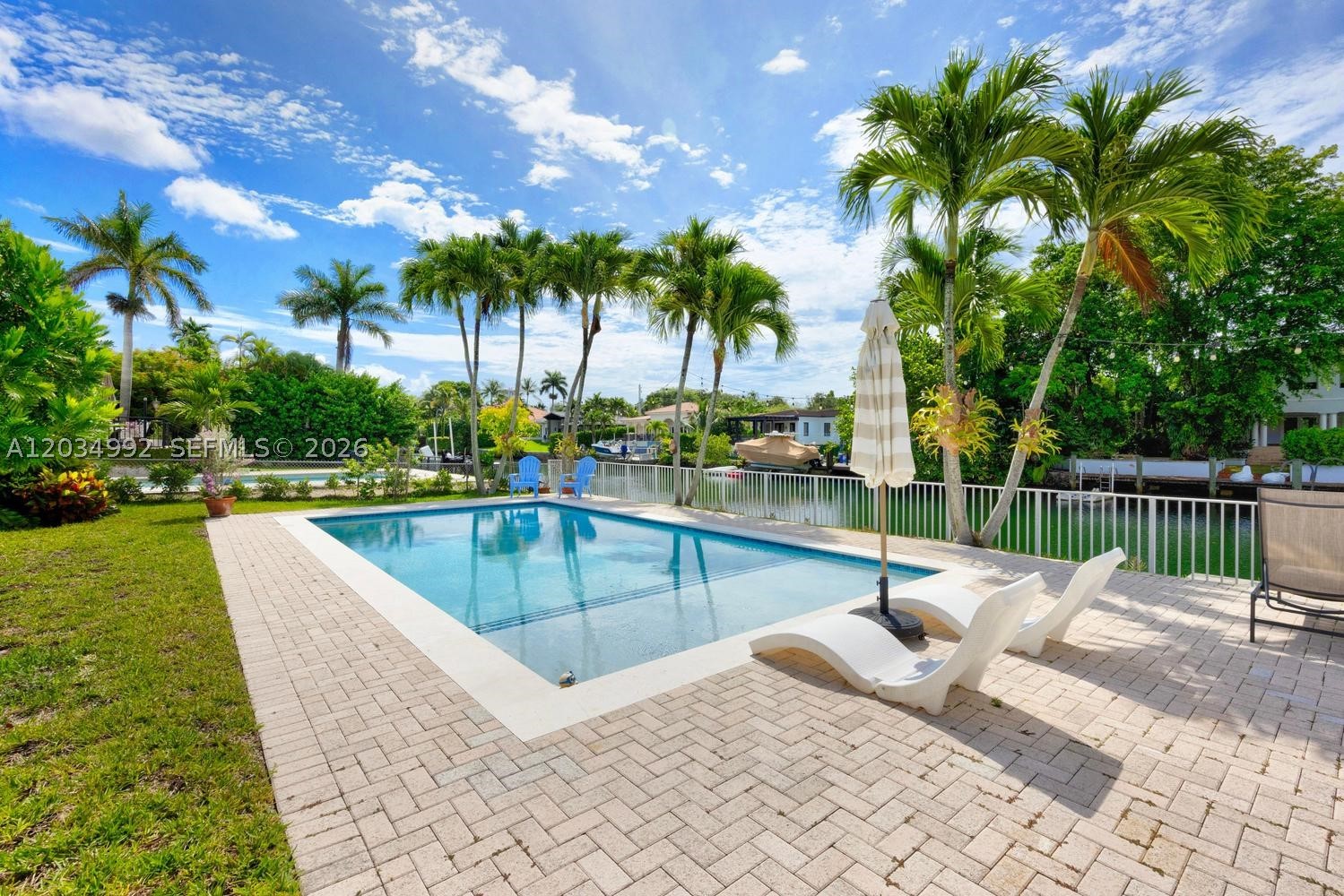 CORAL GABLES RIVIERA SEC - Residential